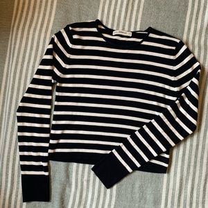Zara Knit Black & White Striped Cropped Sweater